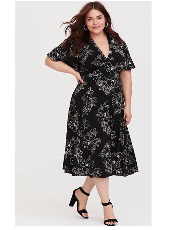 torrid Dresses & Skirts - Torrid BLACK FLORAL JERSEY KNIT MIDI DRESS Sz 3X